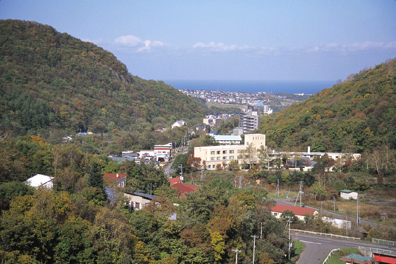 朝里川温泉郷（ループ橋からの眺め）