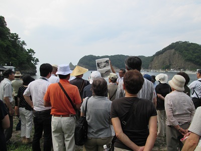 竜ヶ岬とカブト岩