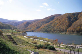 朝里ダム湖畔園地