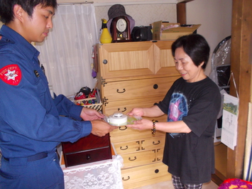 住警器をお預かりします