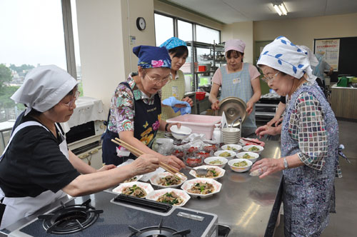 調理実習で完成した料理