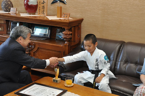 全日本少年少女空手道選手権大会出場者出発報告