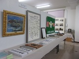 東山中学校記念品の展示