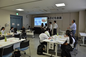 西陵中学校の話し合いの様子