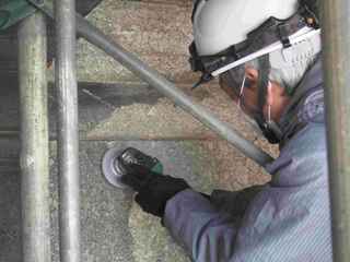 00グラインダーでの削り出し